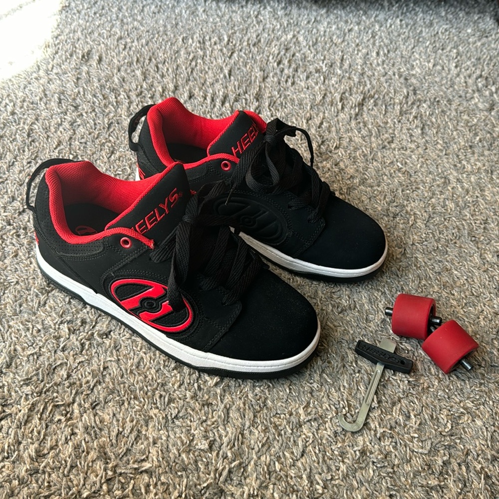 Heelys Size 7